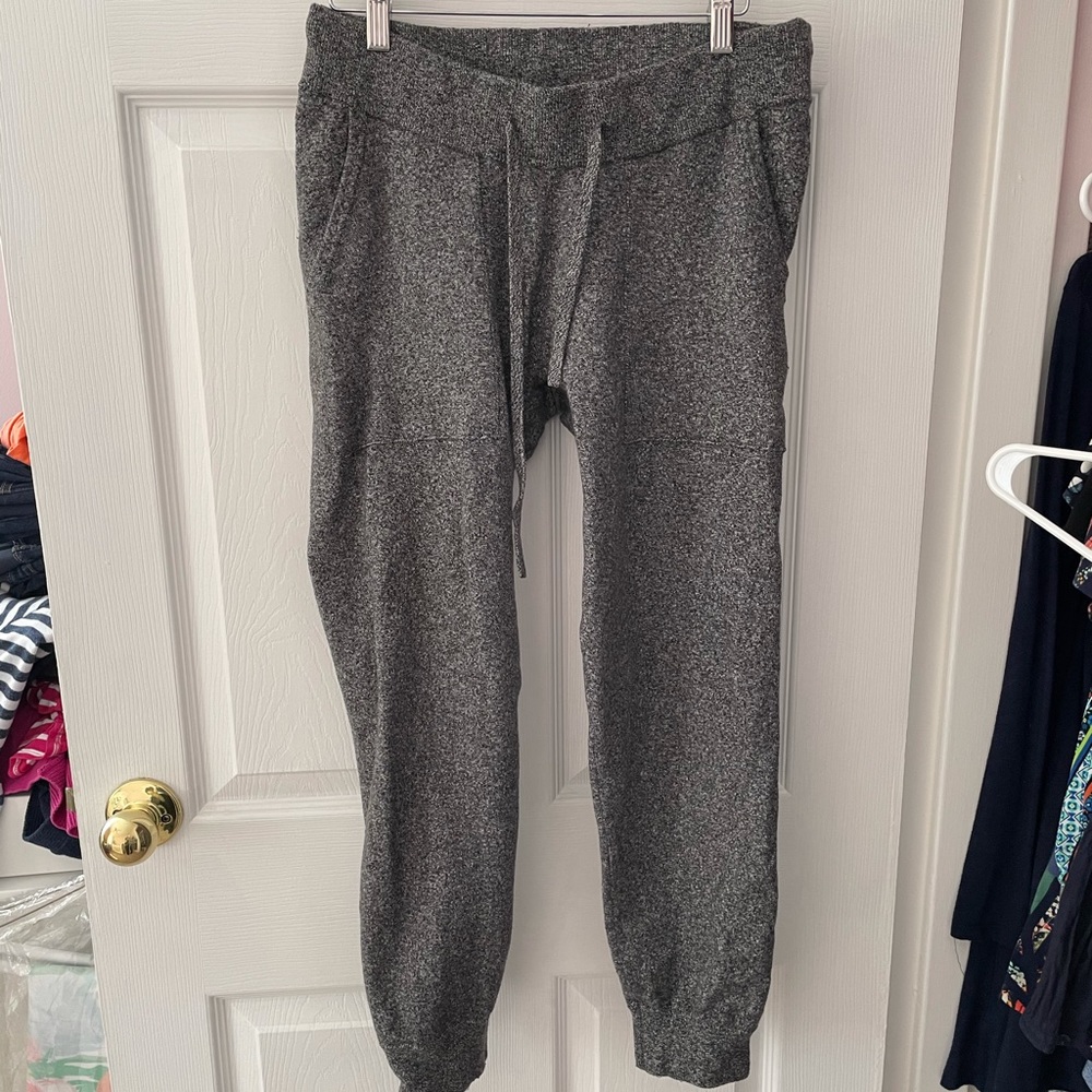 Maternity Gray sweater like joggers